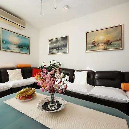 Riva Apartment