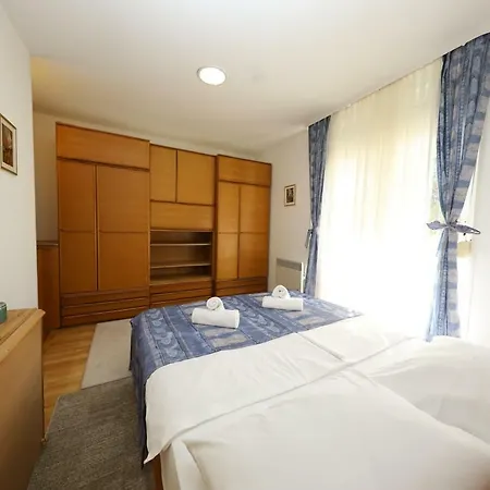 Apartment Riva *